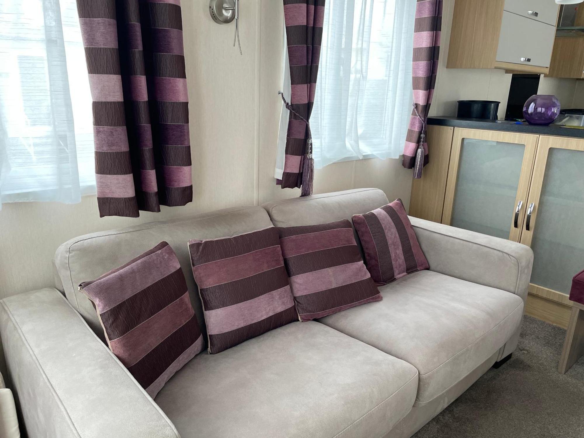 Rockley Park Private Holiday Homes Poole Exteriör bild