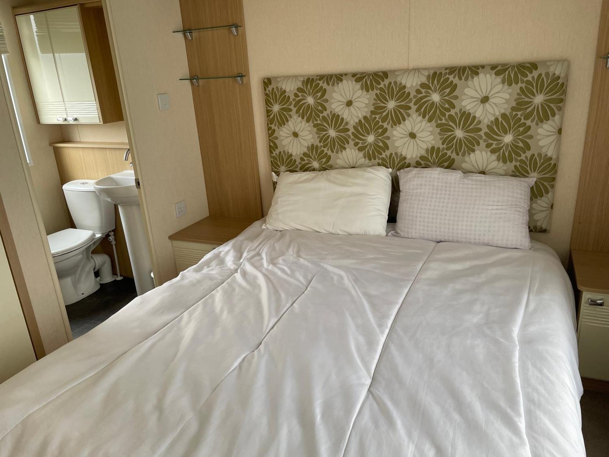 Rockley Park Private Holiday Homes Poole Exteriör bild