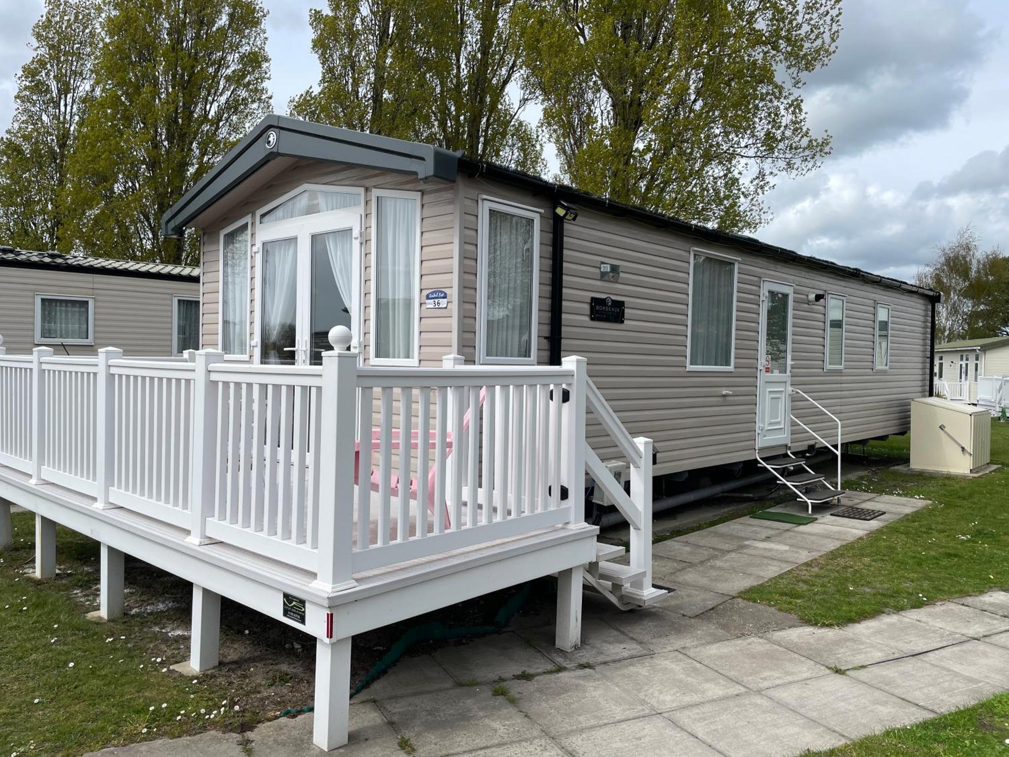 Rockley Park Private Holiday Homes Poole Exteriör bild